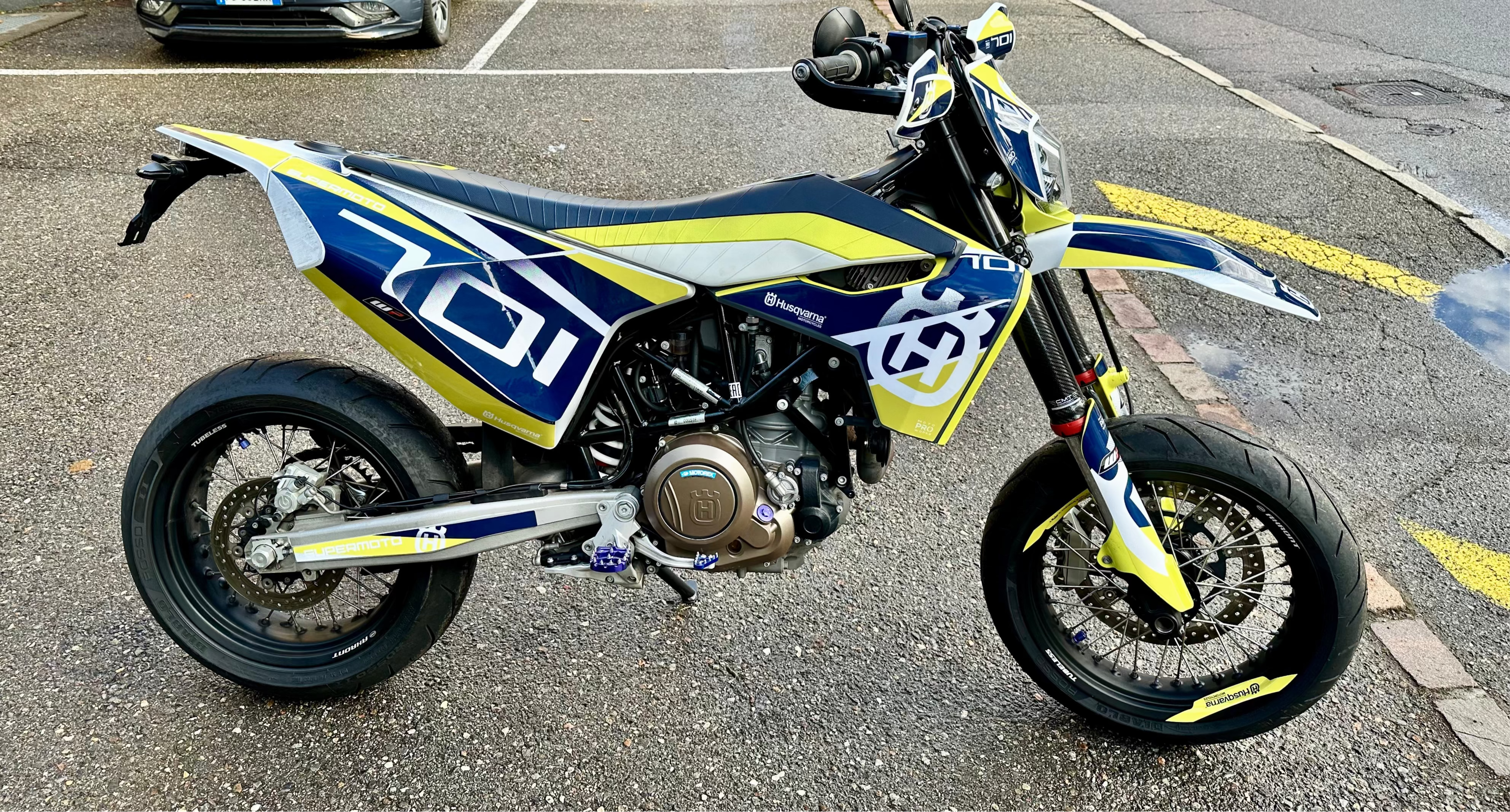 Husqvarna 701 Supermoto