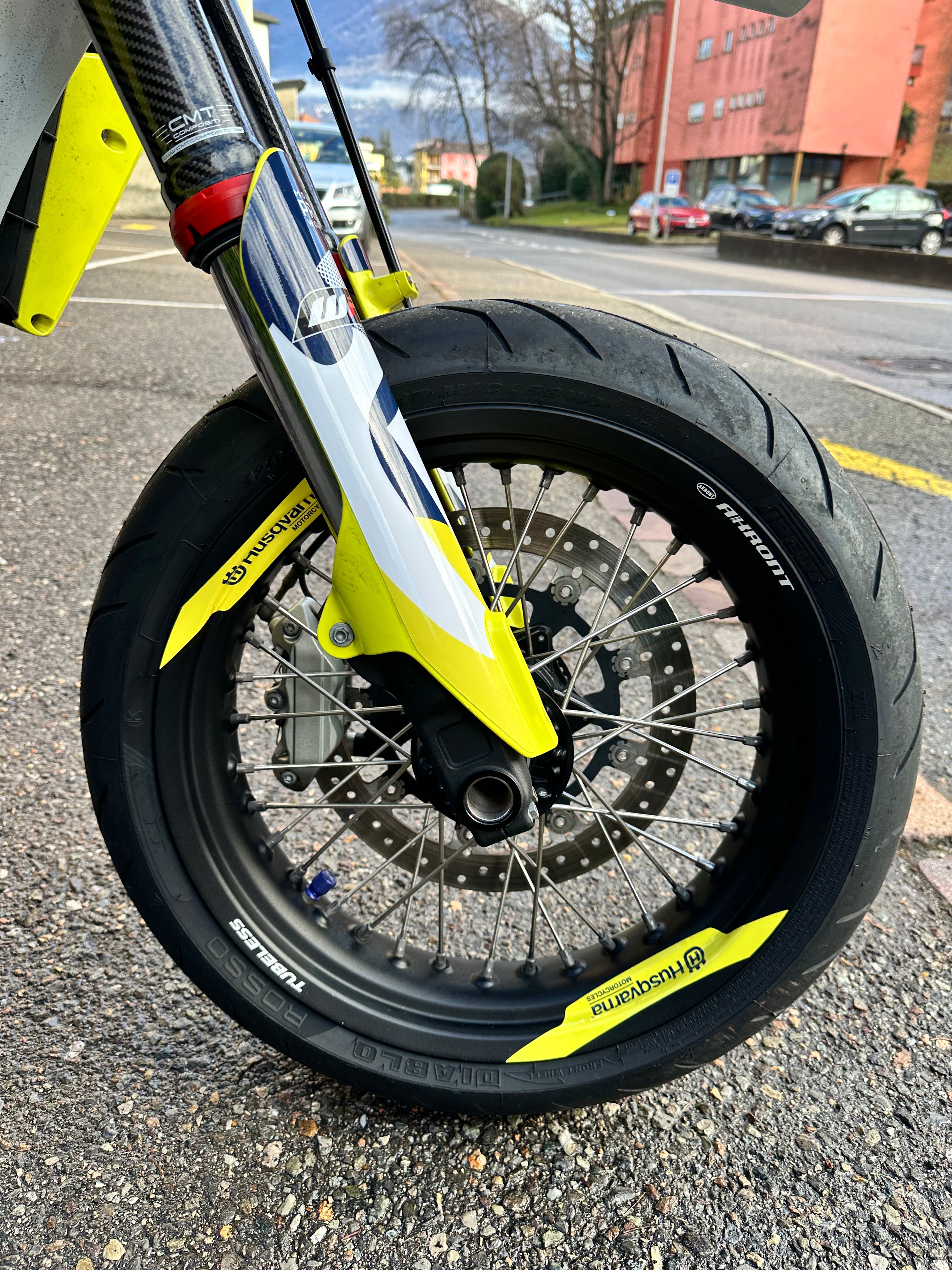 Husqvarna 701 Supermoto