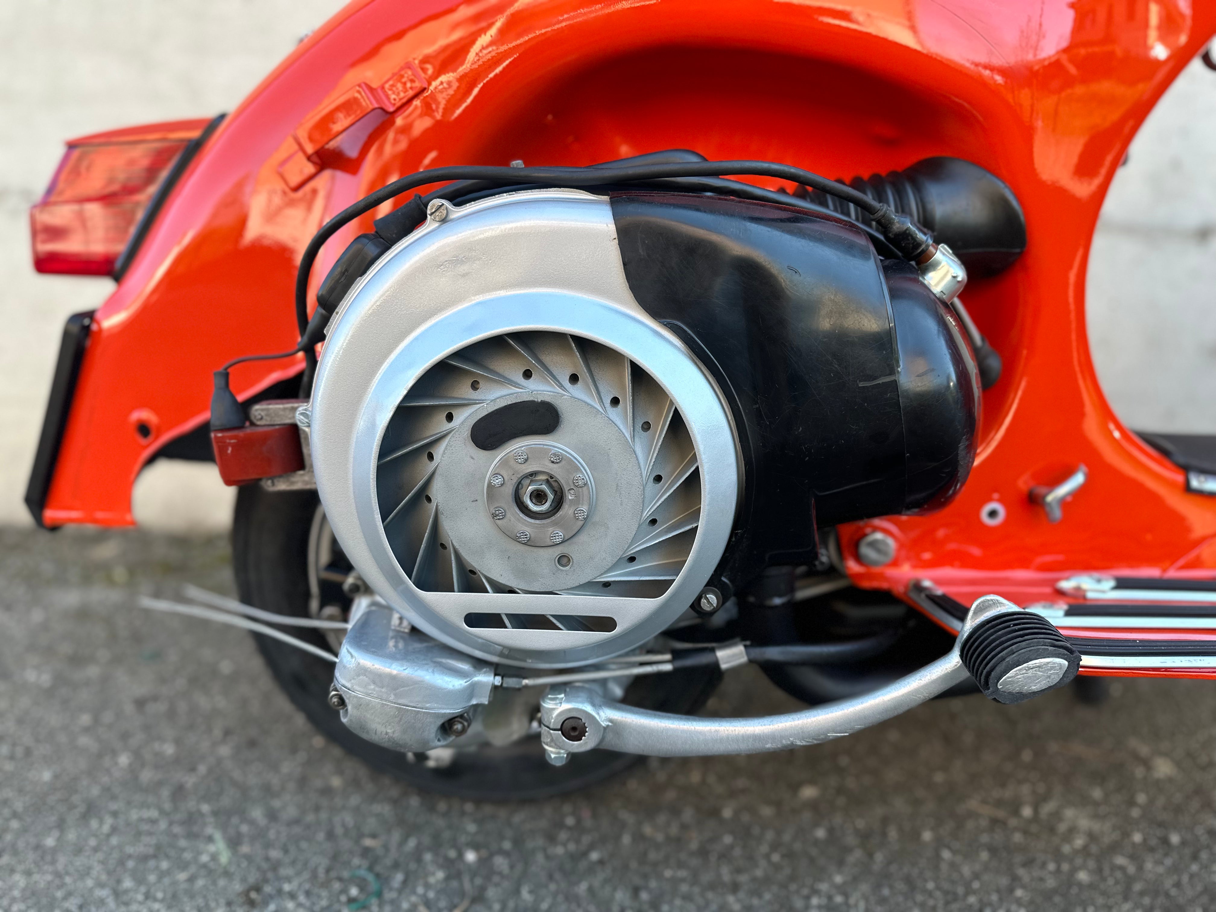 Vespa 125 GTR