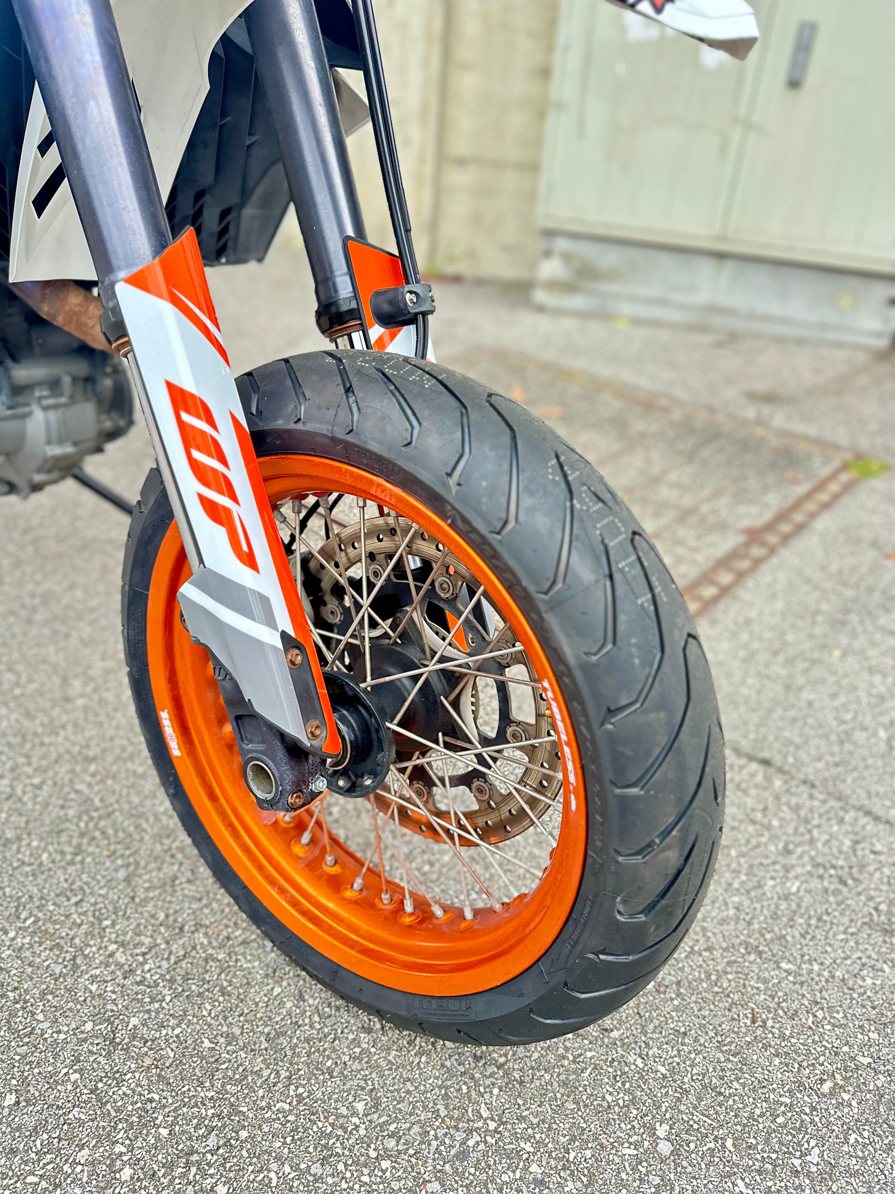 KTM 690 SMC R