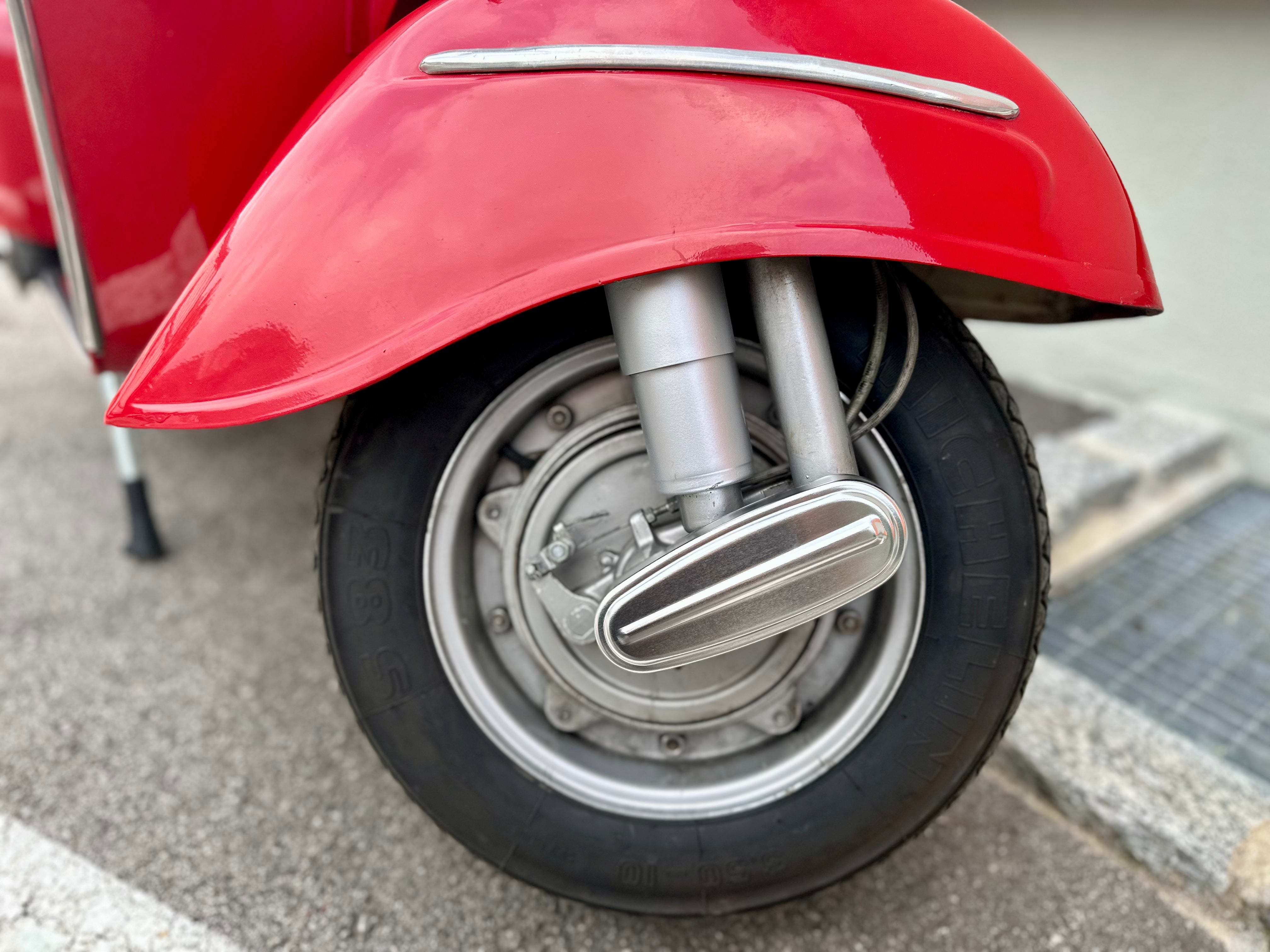 Vespa 180 Super Sport