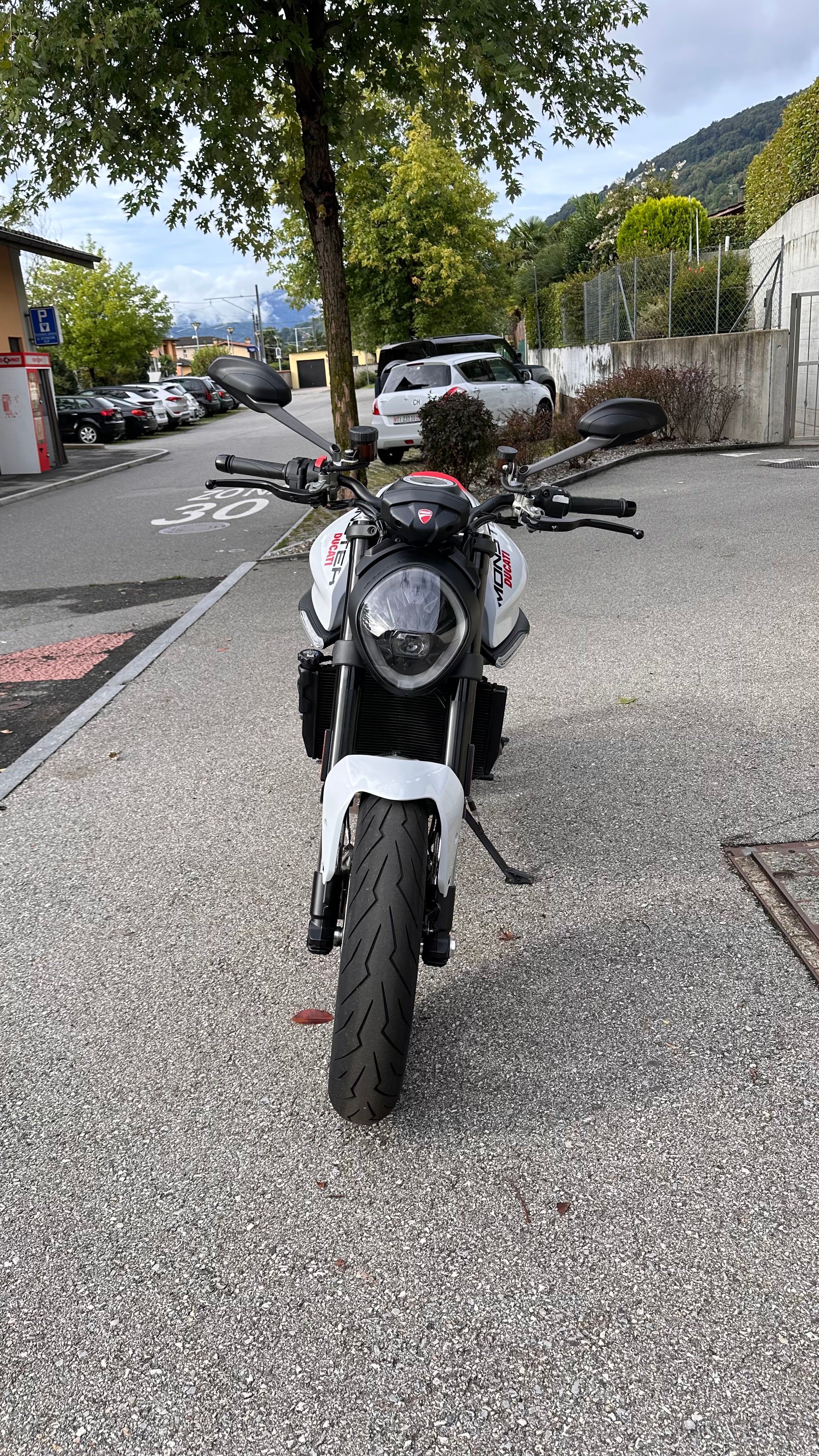 Ducati Monster 937