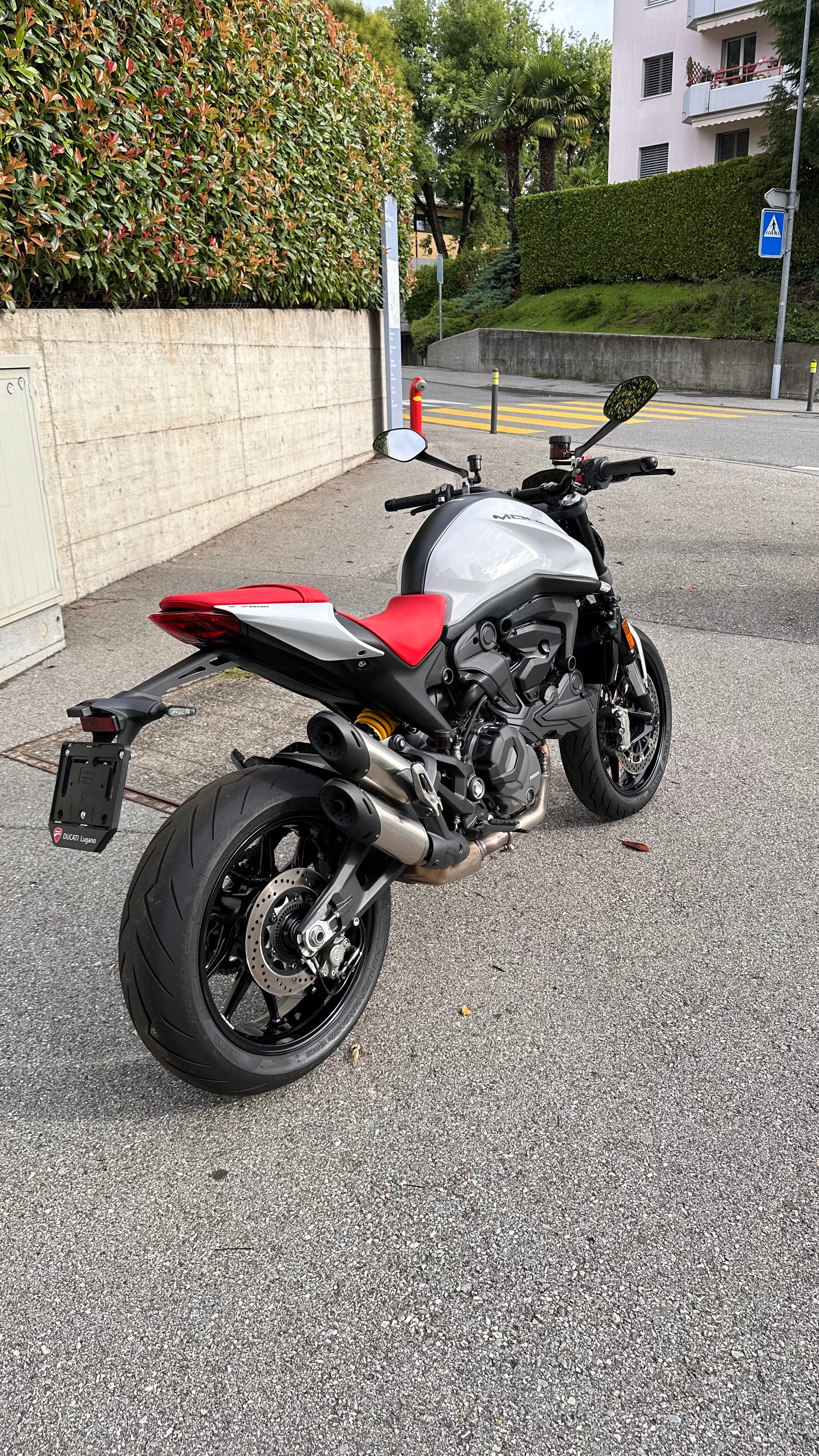 Ducati Monster 937