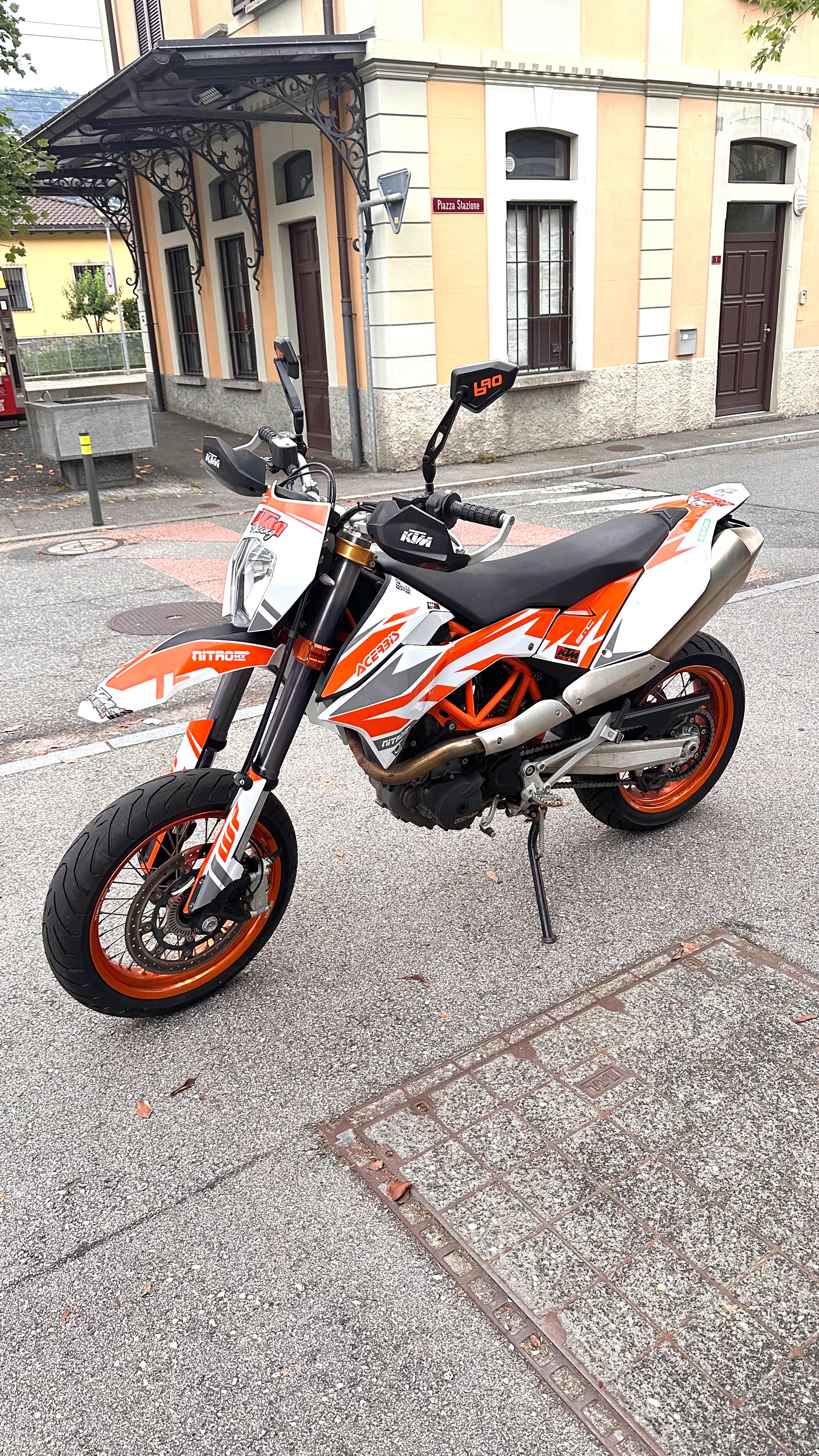 KTM 690 SMC R