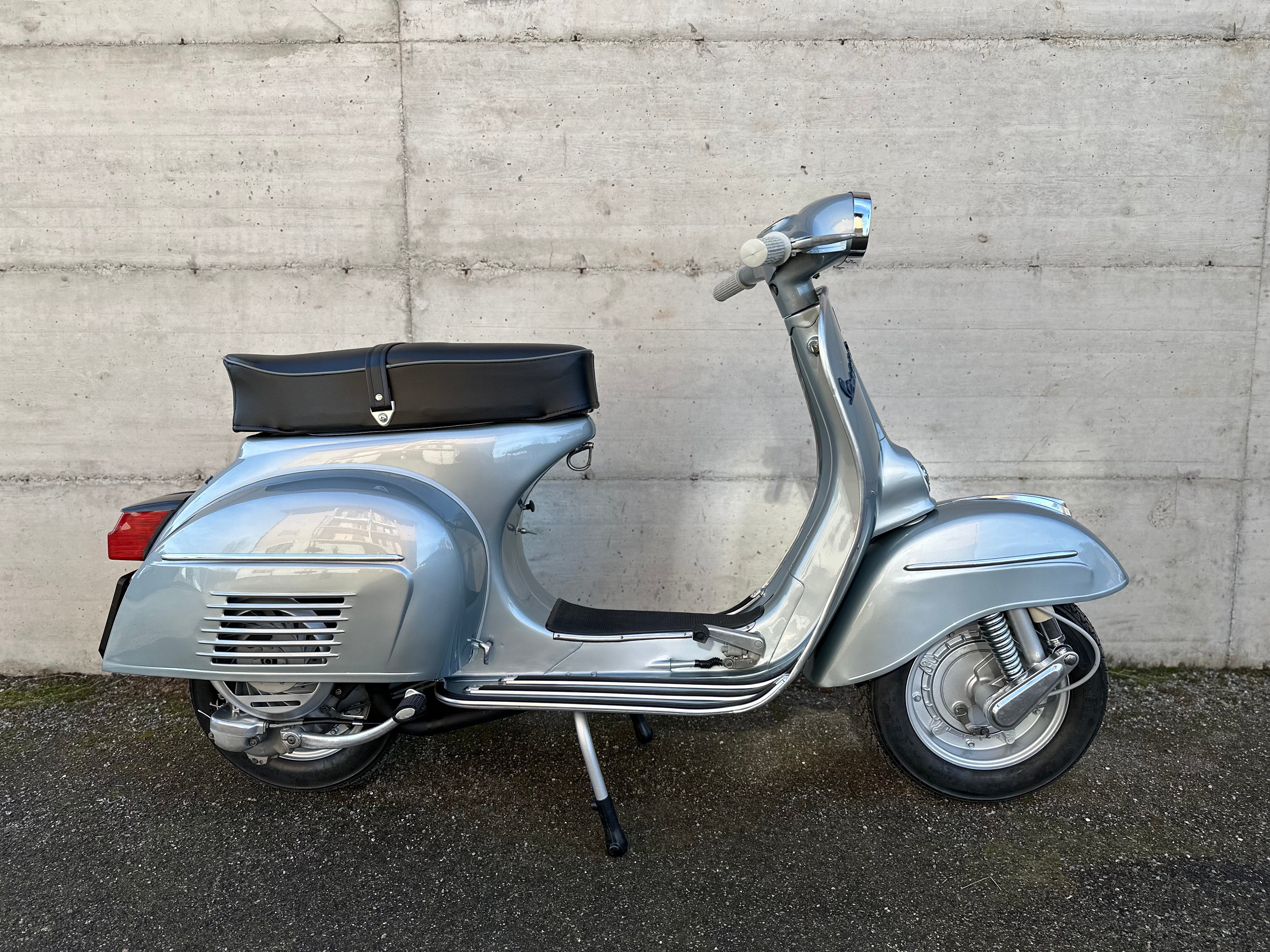 Vespa 125 Sprint