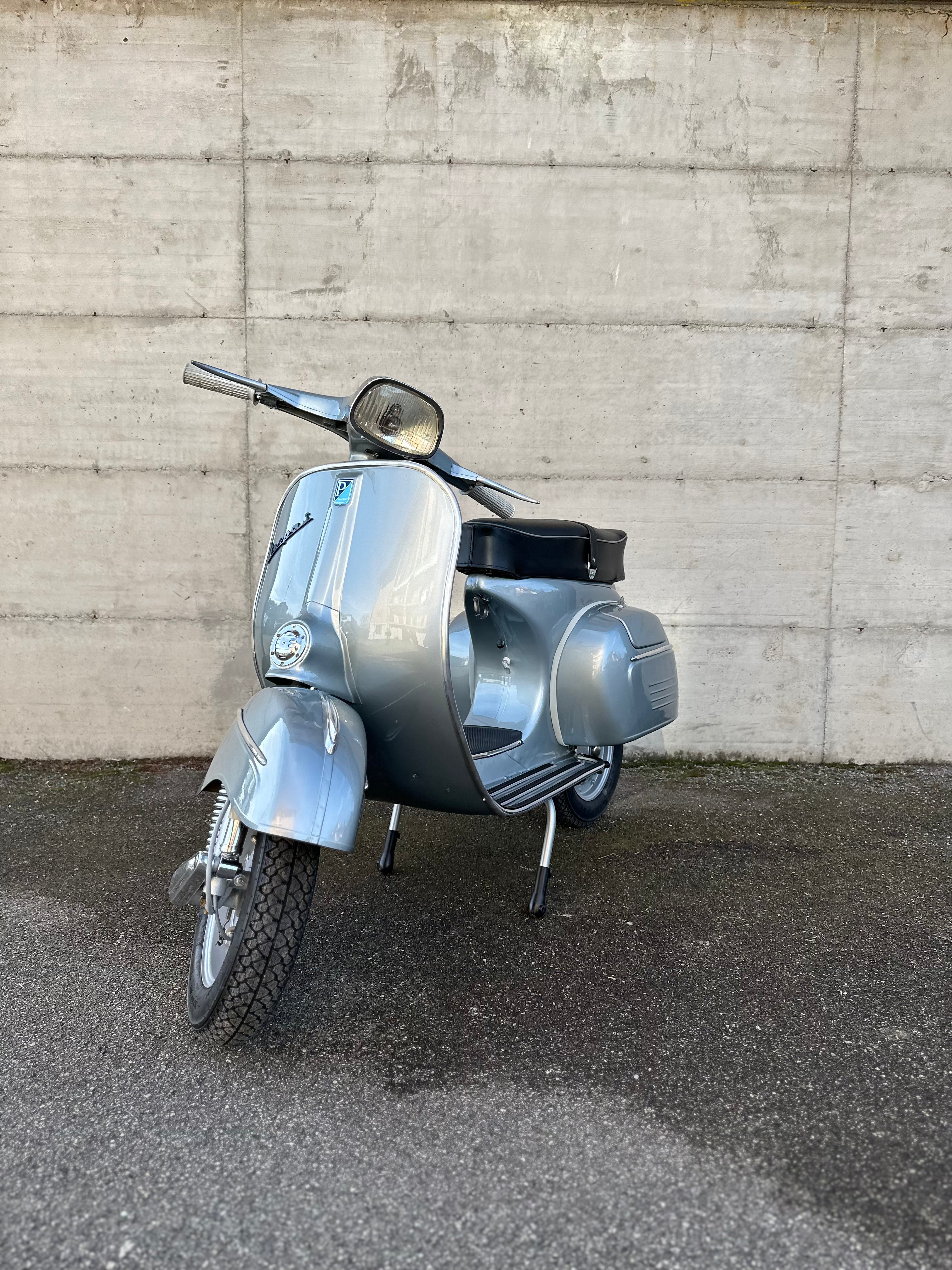 Vespa 125 Sprint
