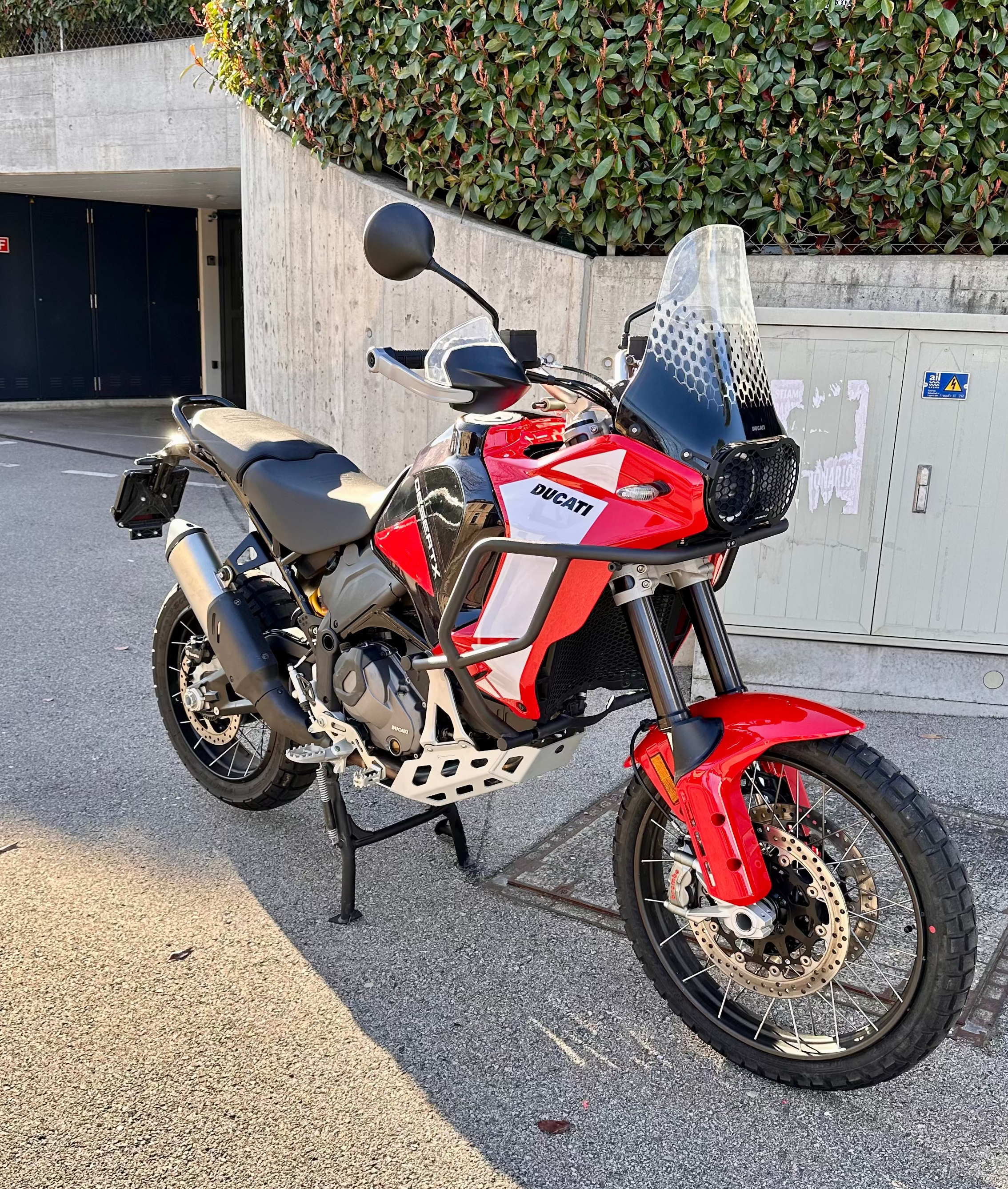 Ducati Desert x