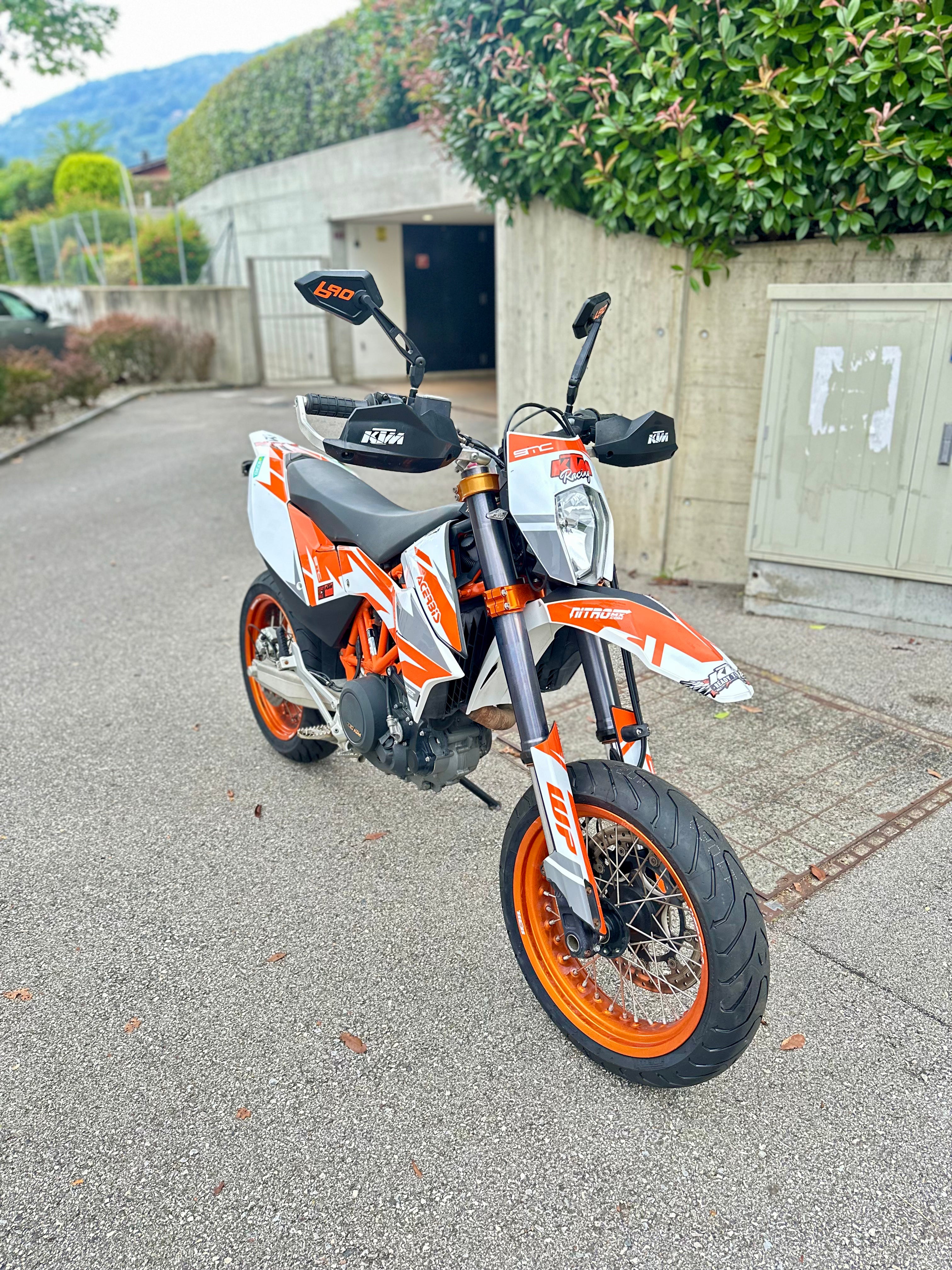KTM 690 SMC R